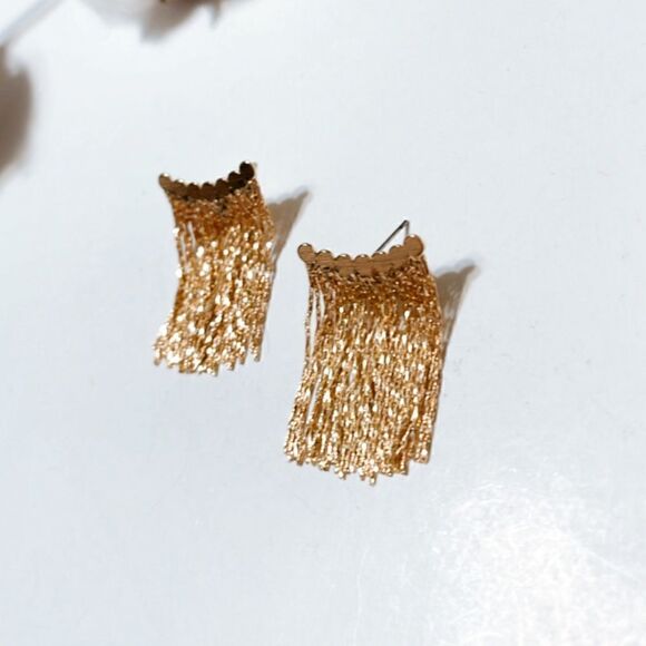Gold tassel drop earrings N296 - Picture 6 of 6